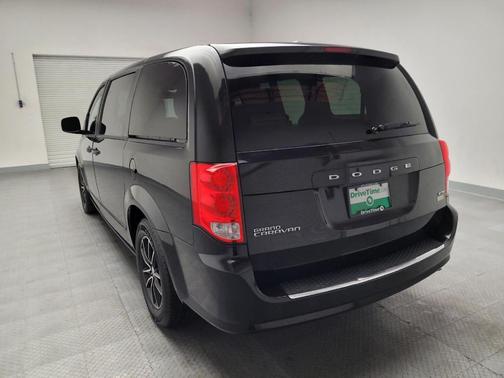 Black Onyx Crystal Pearlcoat 2019 Dodge Grand Caravan GT