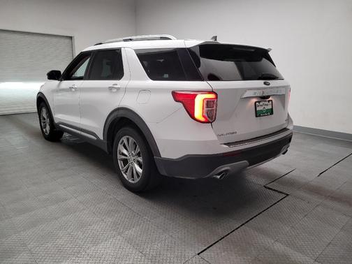 White 2021 Ford Explorer Limited