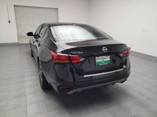 2021 Nissan Altima SR FWD