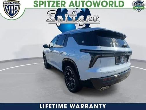 Polar White Tricoat 2026 Chevrolet Traverse High Country