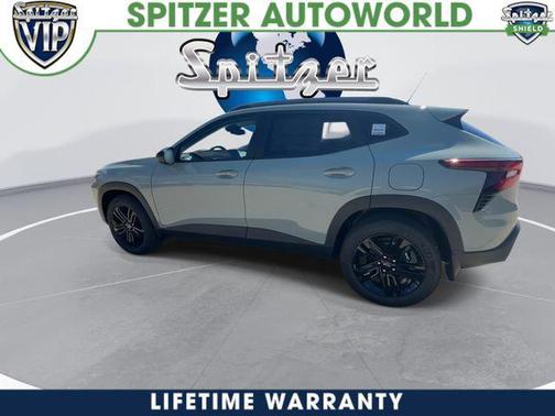 Cacti Green 2026 Chevrolet Trax FWD ACTIV