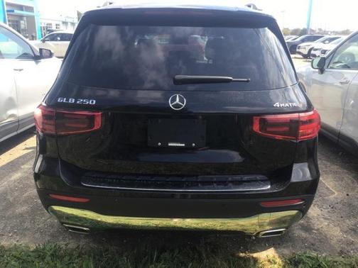 2024 Mercedes-Benz GLB 250 4MATIC
