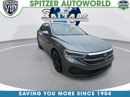 Gray 2023 Volkswagen Jetta 1.5T SE
