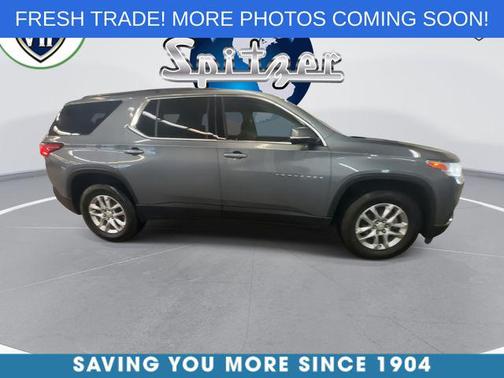 Satin Steel Metallic 2019 Chevrolet Traverse LT Leather