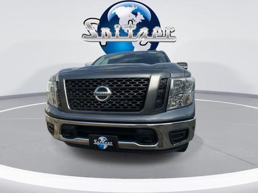 2019 Nissan Titan SV