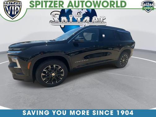 Mosaic Black Metallic 2026 Chevrolet Traverse LT