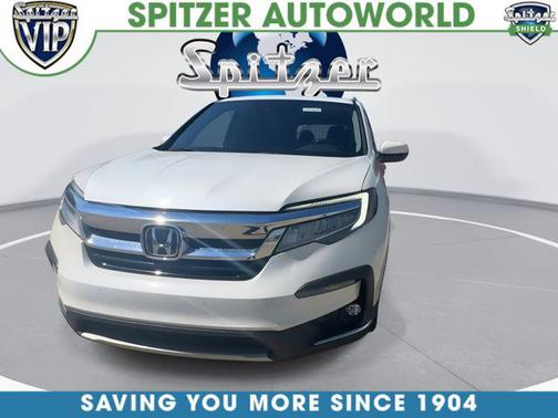 White 2022 Honda Pilot Touring 8-Passenger