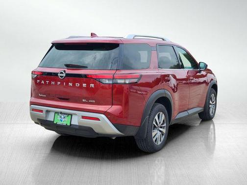 2023 Nissan Pathfinder SL 4WD