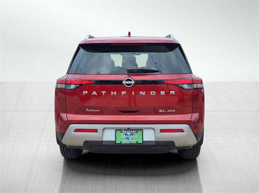 2023 Nissan Pathfinder SL 4WD