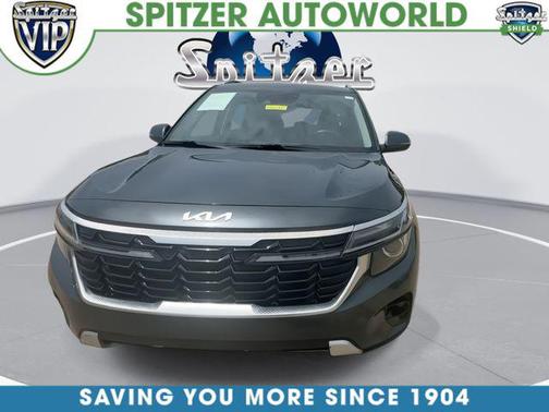 Gravity Gray 2024 Kia Seltos EX