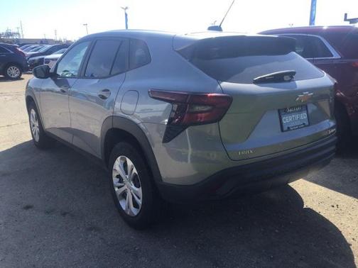 2024 Chevrolet Trax LS