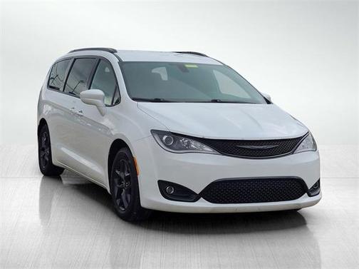 2018 Chrysler Pacifica Touring-L