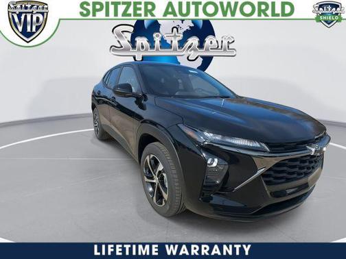 Mosaic Black Metallic 2026 Chevrolet Trax FWD 1RS