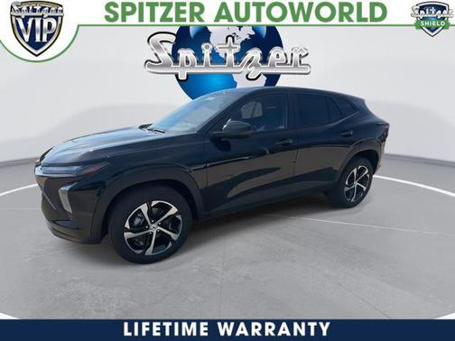 Mosaic Black Metallic 2026 Chevrolet Trax FWD 1RS