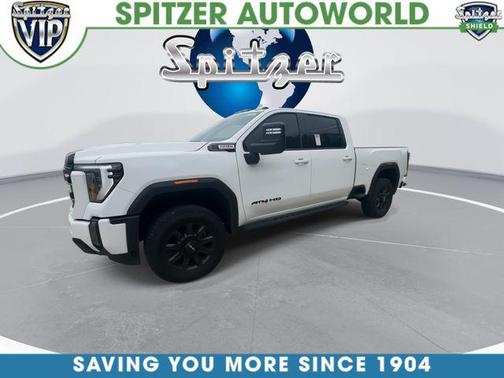 Summit White 2024 GMC Sierra 2500 AT4