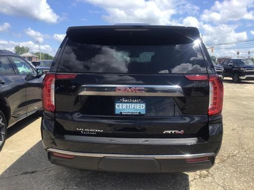 2024 GMC Yukon 4WD AT4