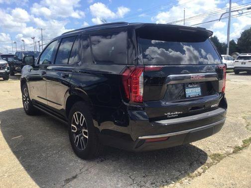 2024 GMC Yukon 4WD AT4