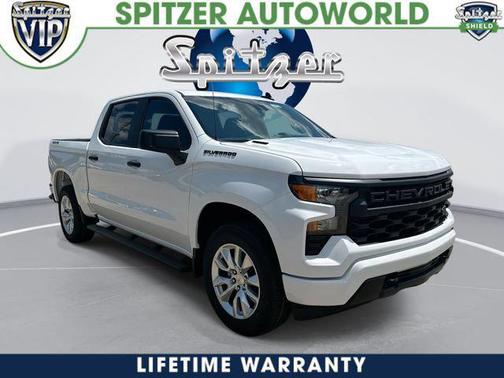Summit White 2026 Chevrolet Silverado 1500 Custom