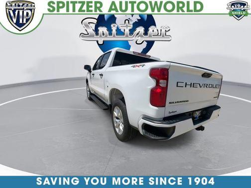 Summit White 2026 Chevrolet Silverado 1500 Custom