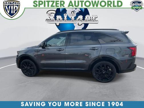 Grey 2023 Kia Sorento SX