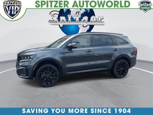 Grey 2023 Kia Sorento SX