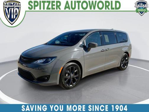 2020 Chrysler Pacifica Touring