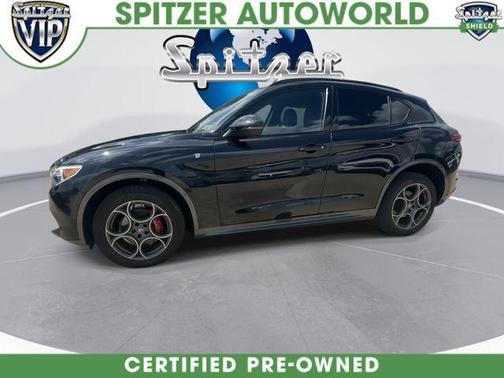 Vulcano Black Metallic 2023 Alfa Romeo Stelvio Ti