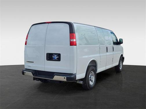 2025 Chevrolet Express 2500 RWD 2500 Regular Wheelbase WT