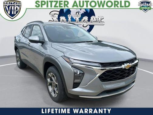 Sterling Gray Metallic 2026 Chevrolet Trax LT