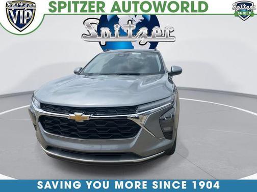 Sterling Gray Metallic 2026 Chevrolet Trax LT