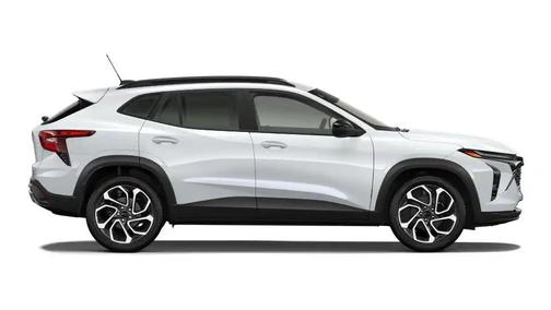 Summit White 2026 Chevrolet Trax FWD 2RS