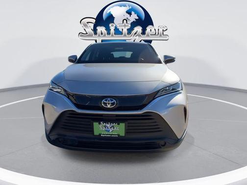 2024 Toyota Venza LE