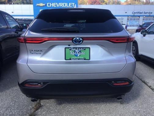 2024 Toyota Venza LE