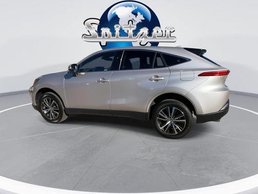 2024 Toyota Venza LE