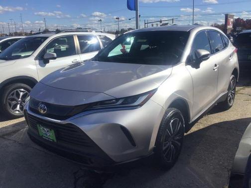 2024 Toyota Venza LE