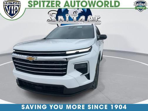 Summit White 2026 Chevrolet Traverse LT