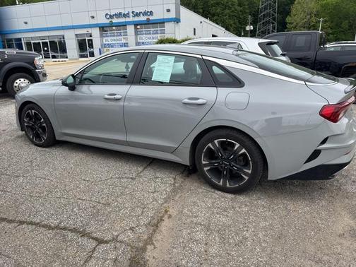 2022 Kia K5 GT-Line