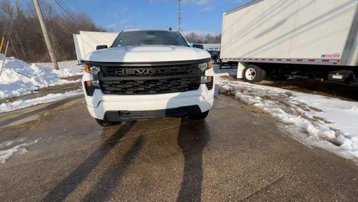 2022 Chevrolet Silverado 1500 Custom