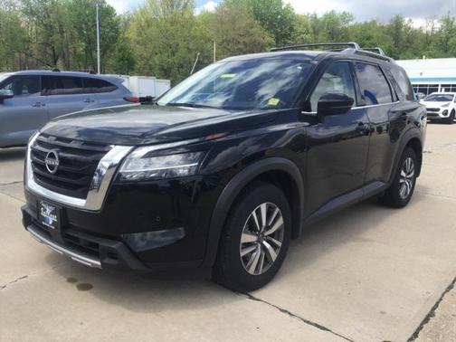 2024 Nissan Pathfinder SL 4WD