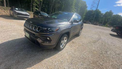 Granite Crystal Metallic Clearcoat 2023 Jeep Compass Latitude