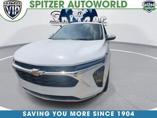 Summit White 2026 Chevrolet Trax LT