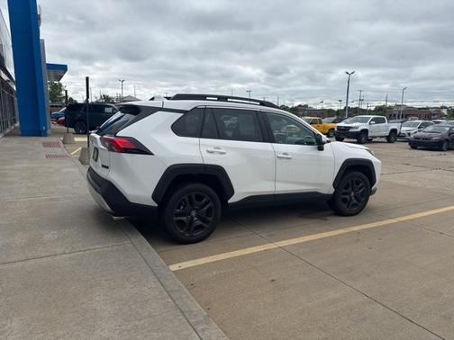 2023 Toyota RAV4 Adventure