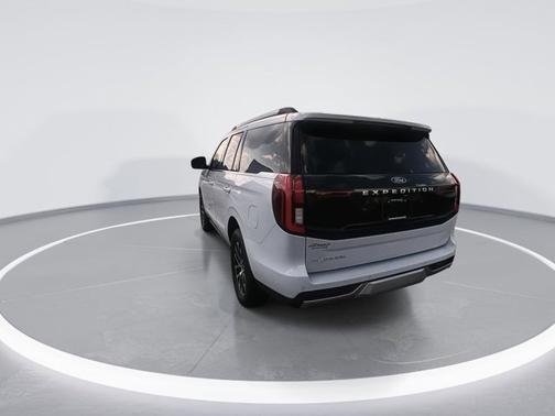 Silver Metallic 2025 Ford Expedition Platinum