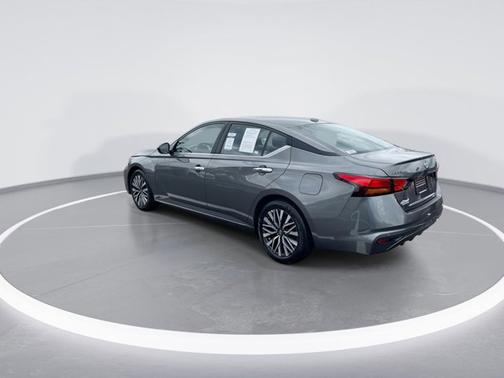 Gun Metallic 2025 Nissan Altima SV