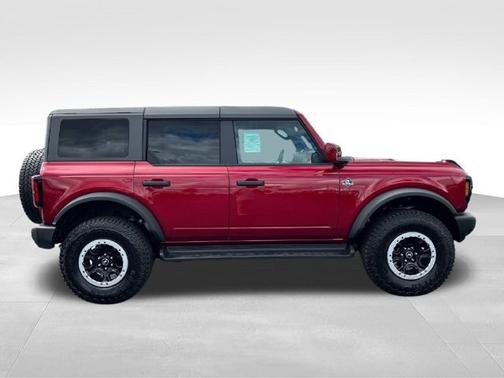 Ruby Red Metallic Tinted Clearcoat 2026 Ford Bronco Outer Banks