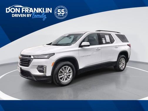 Summit White 2023 Chevrolet Traverse LT Cloth