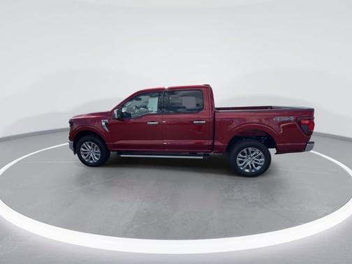 Ruby Red Metallic Tinted Clearcoat 2026 Ford F-150 XLT