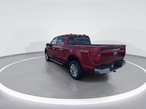 Ruby Red Metallic Tinted Clearcoat 2026 Ford F-150 XLT