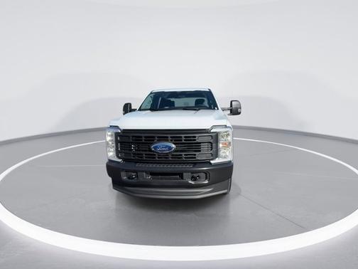 Oxford White 2026 Ford F-350 XL