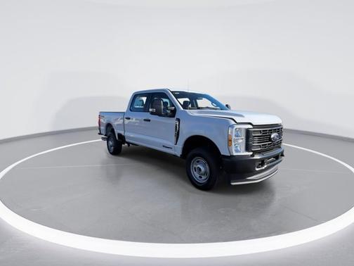 Oxford White 2026 Ford F-350 XL